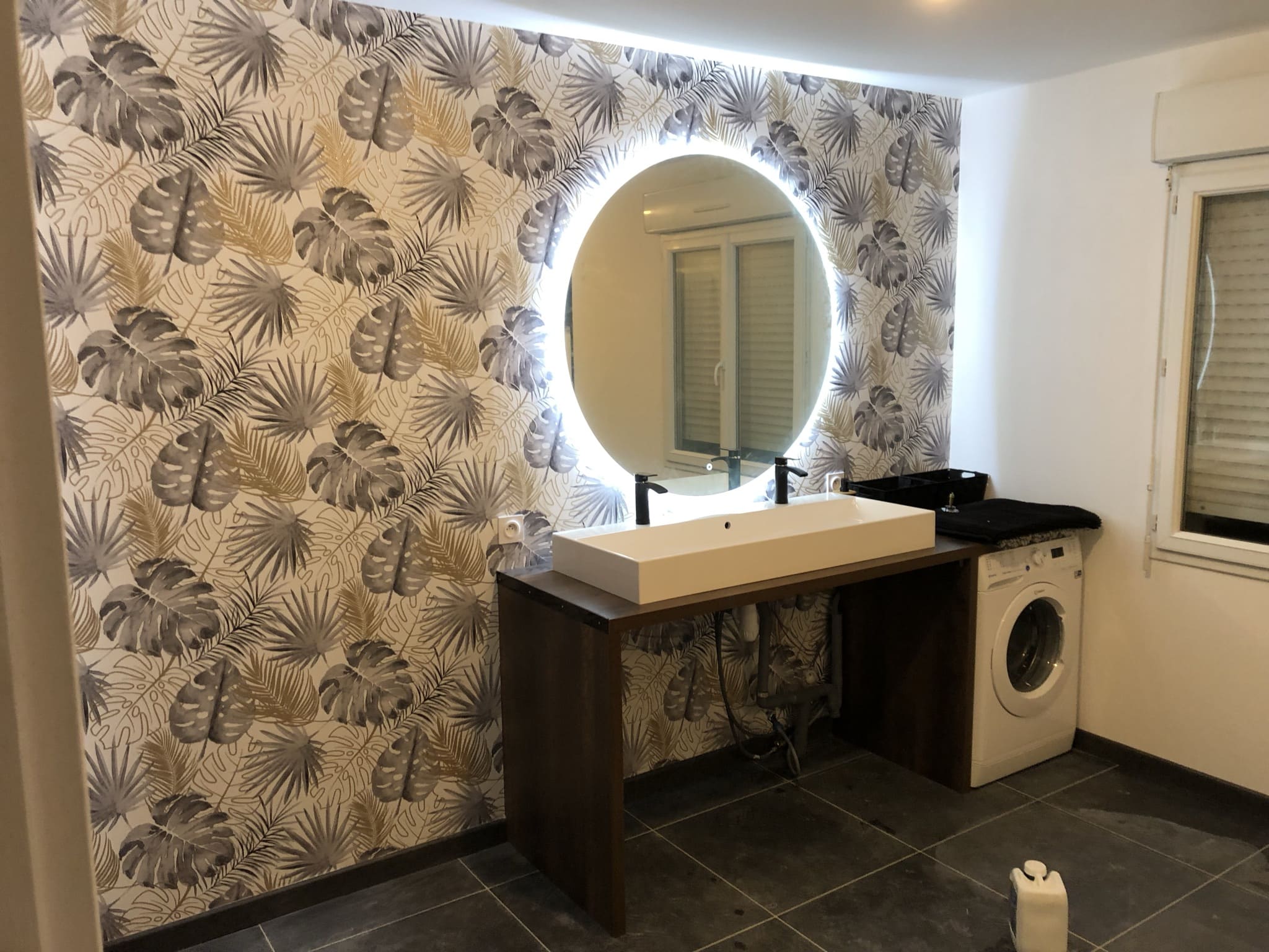 Réamenagement de maison abandonne SDB Fini